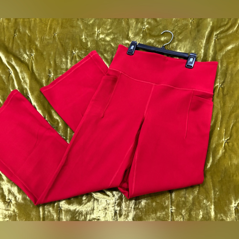 Athleta red flare ribbed legging
